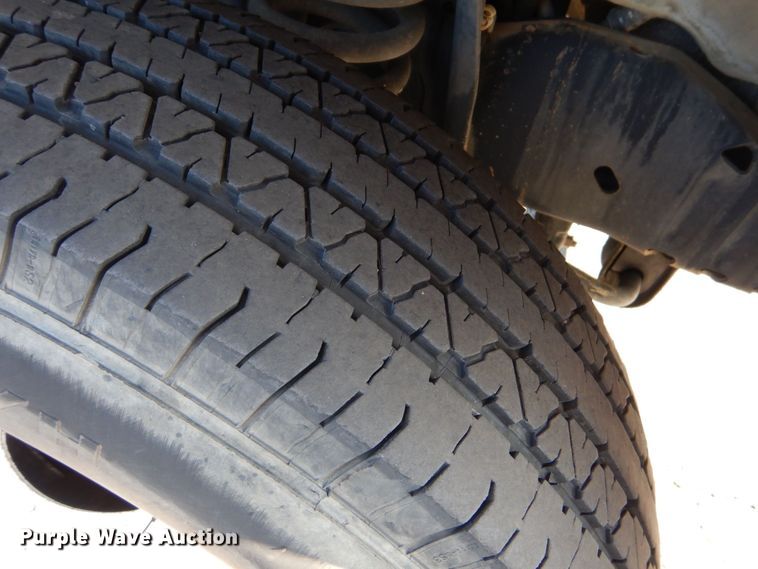 image for item MM9645 2014 Ford E450  shuttle bus