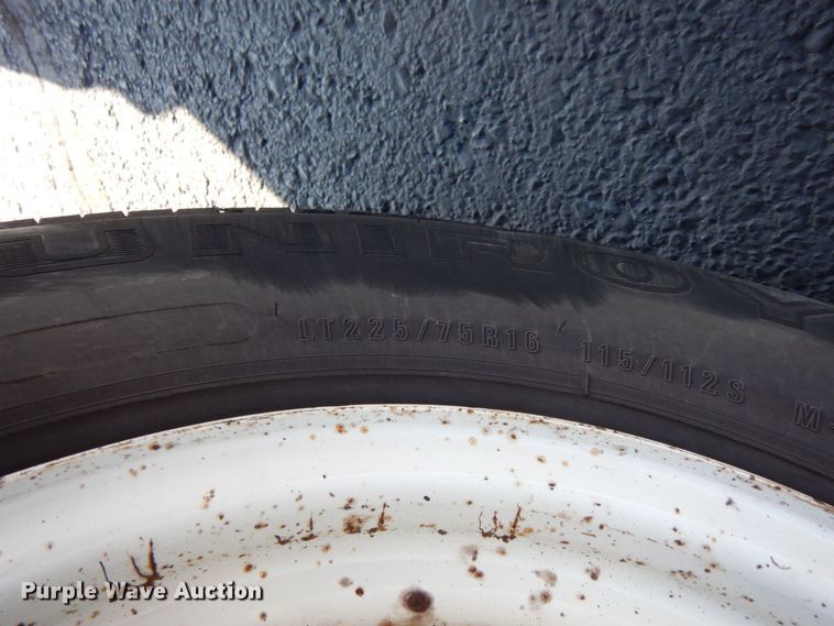 image for item MM9645 2014 Ford E450  shuttle bus