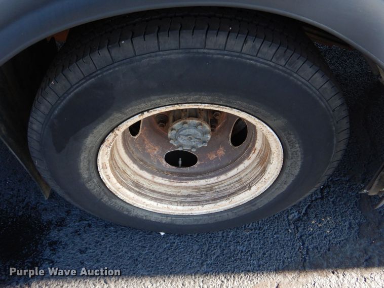 image for item MM9645 2014 Ford E450  shuttle bus