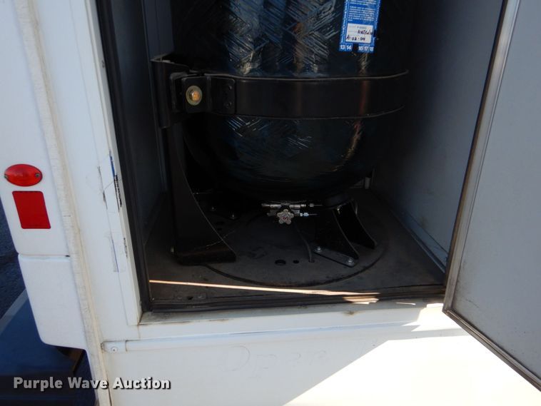 image for item MM9647 2016 Ford E450  shuttle bus