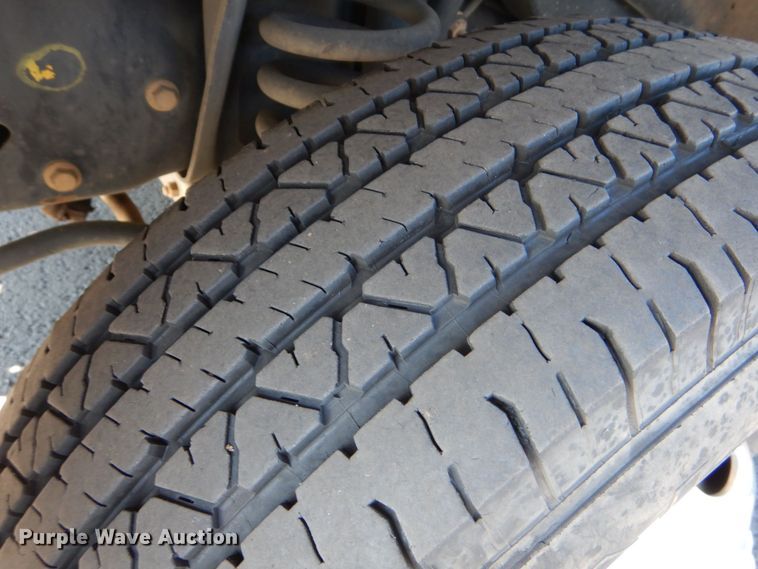 image for item MM9647 2016 Ford E450  shuttle bus