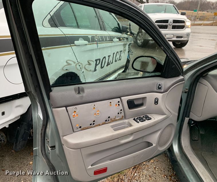 image for item MM9700 2007 Ford Taurus