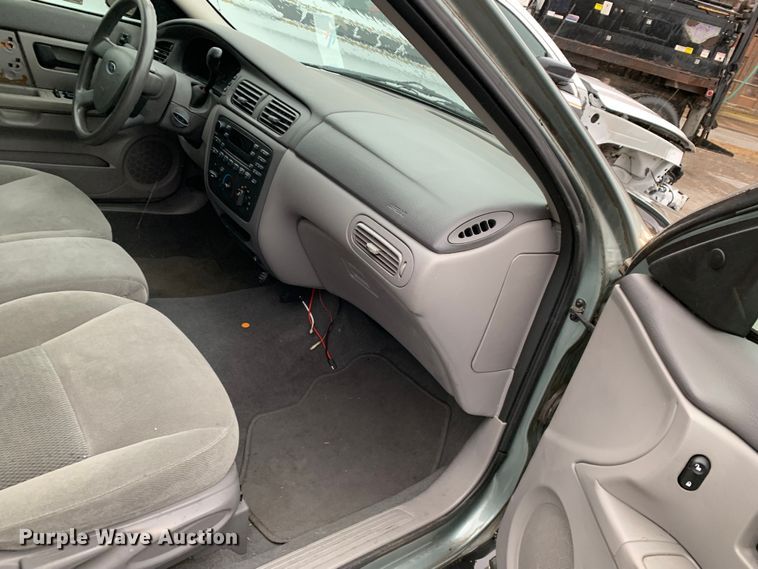 image for item MM9700 2007 Ford Taurus