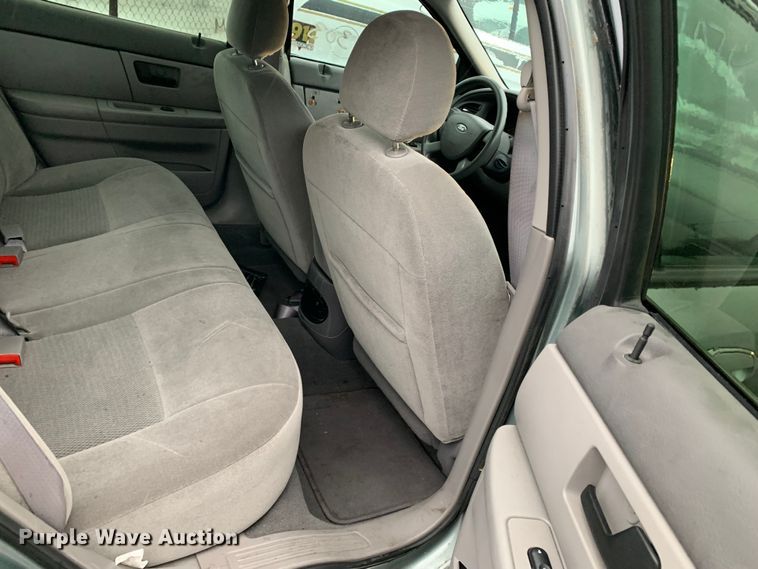 image for item MM9700 2007 Ford Taurus