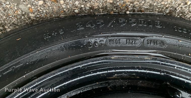 image for item MM9702 (2) Ford Taurus Police Interceptors