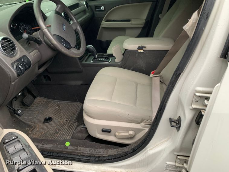 image for item MM9706 2009 Ford Taurus X  SUV