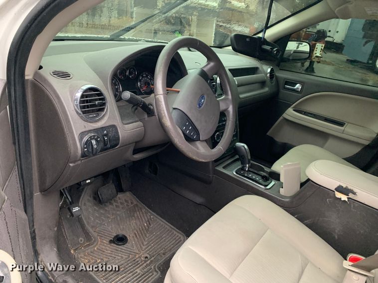 image for item MM9706 2009 Ford Taurus X  SUV