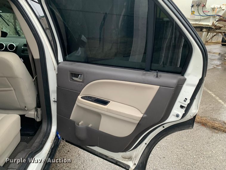 image for item MM9706 2009 Ford Taurus X  SUV