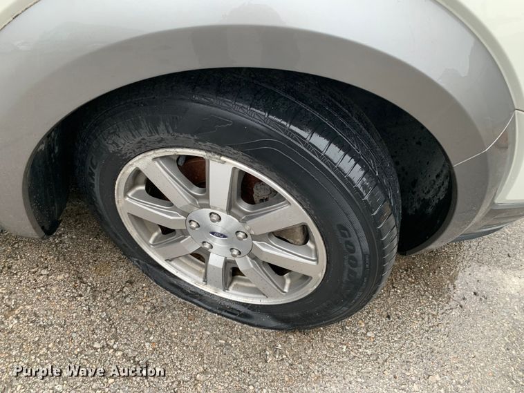 image for item MM9706 2009 Ford Taurus X  SUV