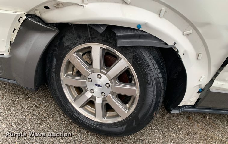 image for item MM9706 2009 Ford Taurus X  SUV