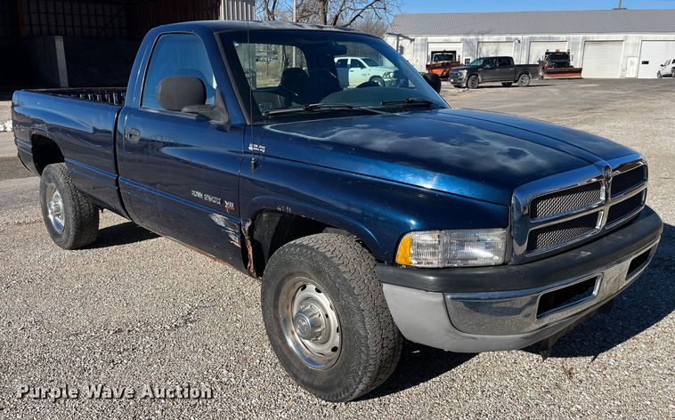 image for item MW9459 2001 Dodge Ram 2500  pickup truck