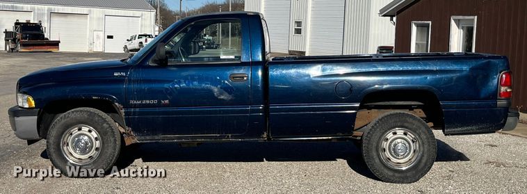 image for item MW9459 2001 Dodge Ram 2500  pickup truck