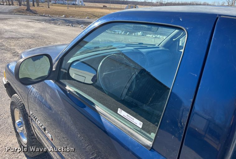 image for item MW9459 2001 Dodge Ram 2500  pickup truck