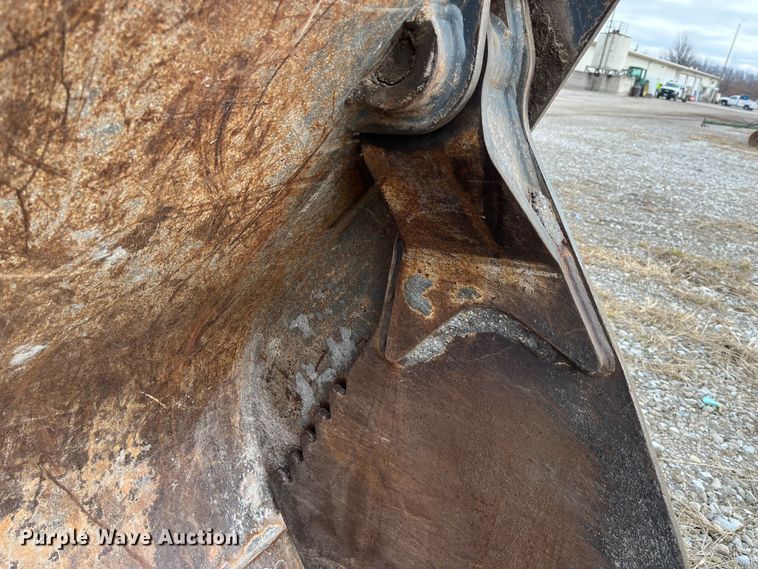 image for item MW9487 JRB 544J  100.5"W four-in-one bucket