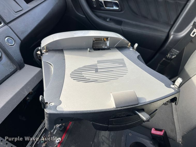 image for item MW9488 2014 Ford Taurus Police Interceptor