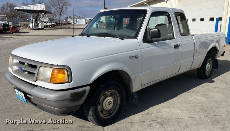 image for item MW9489 1996 Ford Ranger  SuperCab pickup truck