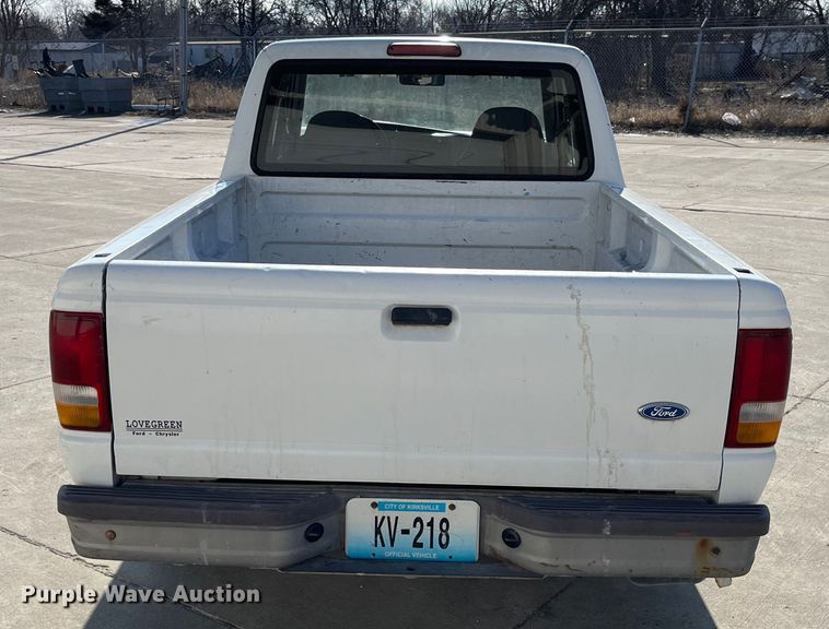 image for item MW9489 1996 Ford Ranger  SuperCab pickup truck