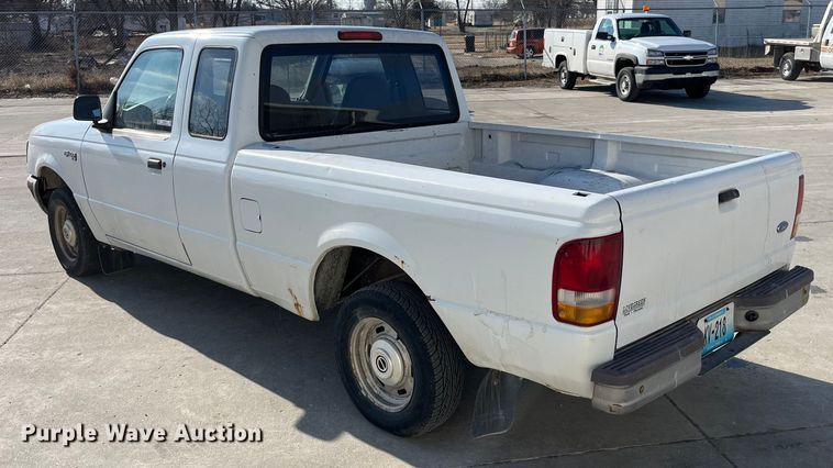 image for item MW9489 1996 Ford Ranger  SuperCab pickup truck