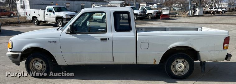 image for item MW9489 1996 Ford Ranger  SuperCab pickup truck