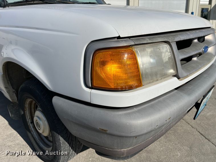image for item MW9489 1996 Ford Ranger  SuperCab pickup truck