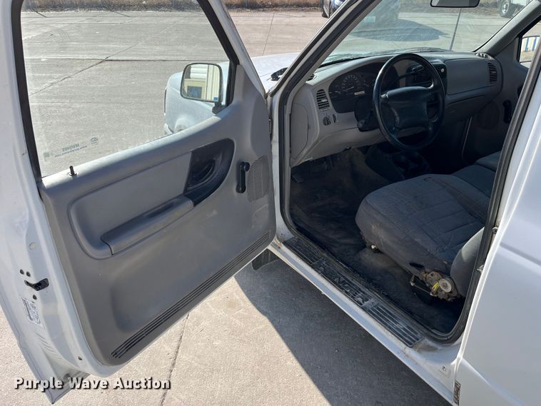 image for item MW9489 1996 Ford Ranger  SuperCab pickup truck