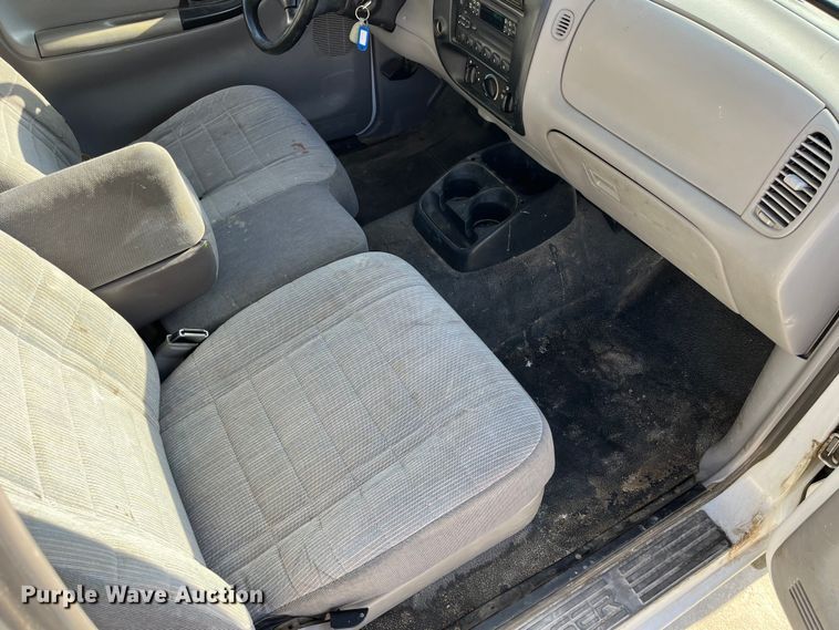 image for item MW9489 1996 Ford Ranger  SuperCab pickup truck