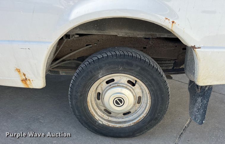 image for item MW9489 1996 Ford Ranger  SuperCab pickup truck