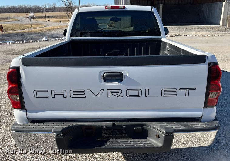 image for item MW9496 2007 Chevrolet Silverado 1500  pickup truck