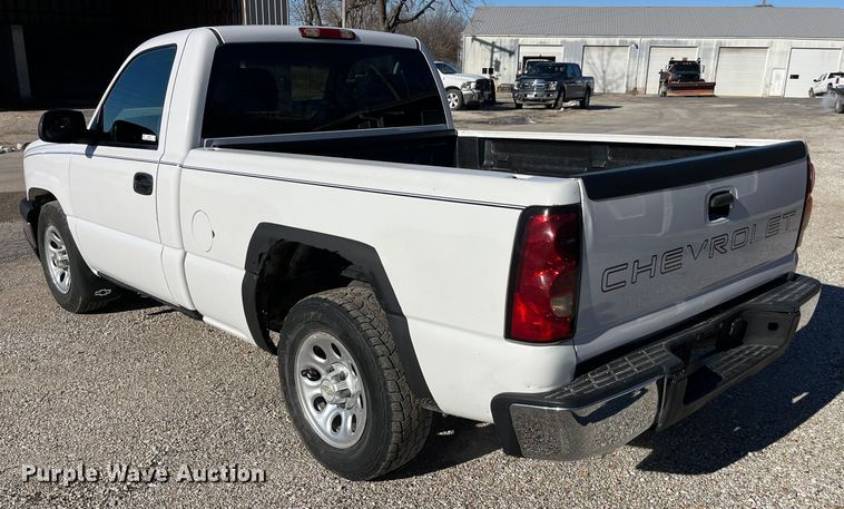 image for item MW9496 2007 Chevrolet Silverado 1500  pickup truck