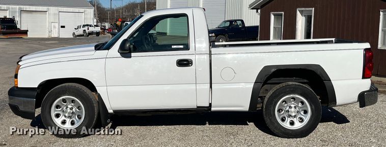 image for item MW9496 2007 Chevrolet Silverado 1500  pickup truck