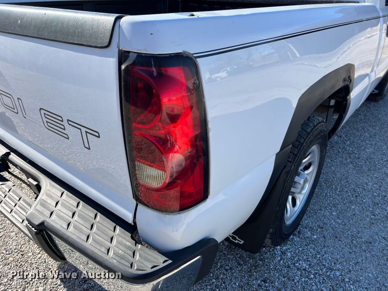 image for item MW9496 2007 Chevrolet Silverado 1500  pickup truck