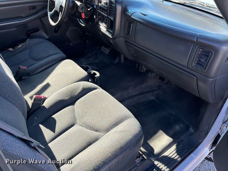 image for item MW9496 2007 Chevrolet Silverado 1500  pickup truck