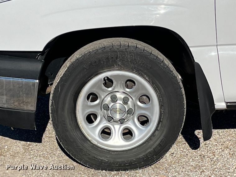 image for item MW9496 2007 Chevrolet Silverado 1500  pickup truck