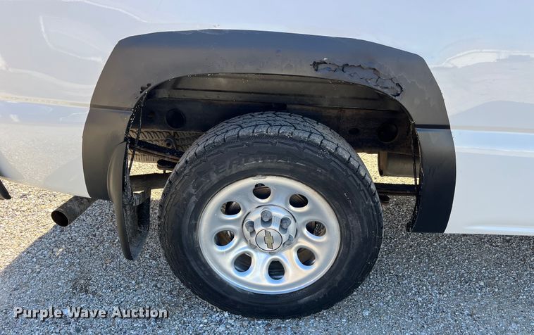 image for item MW9496 2007 Chevrolet Silverado 1500  pickup truck