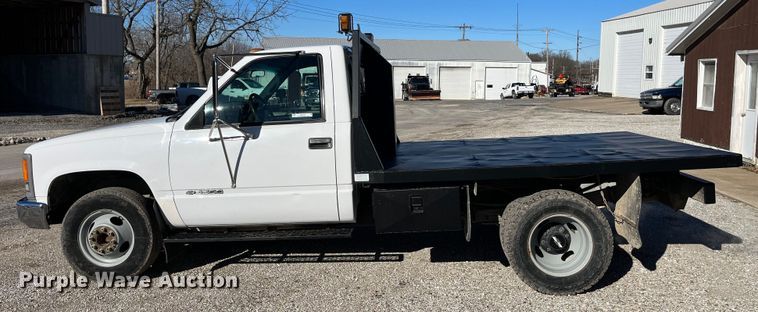 image for item MW9497 1999 Chevrolet C3500  dump flatbed pickup truck