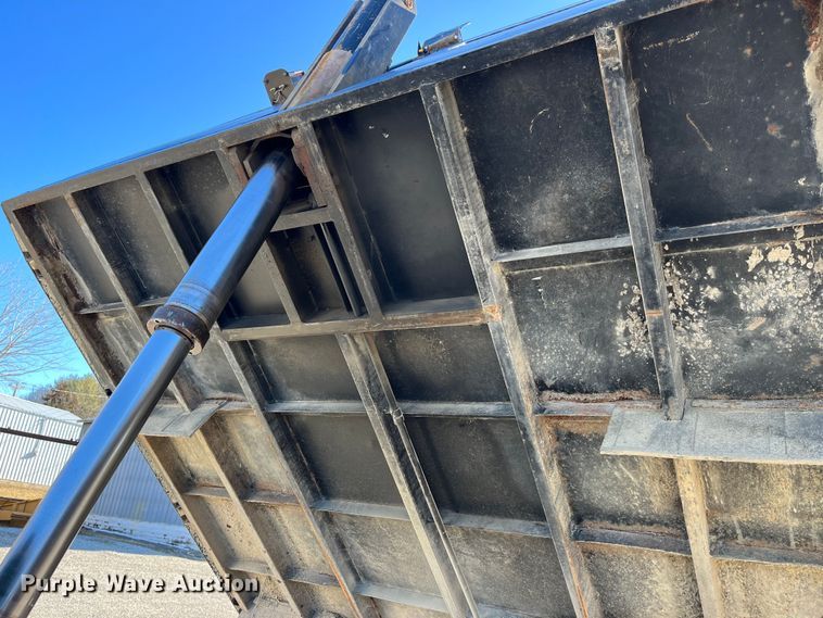 image for item MW9497 1999 Chevrolet C3500  dump flatbed pickup truck