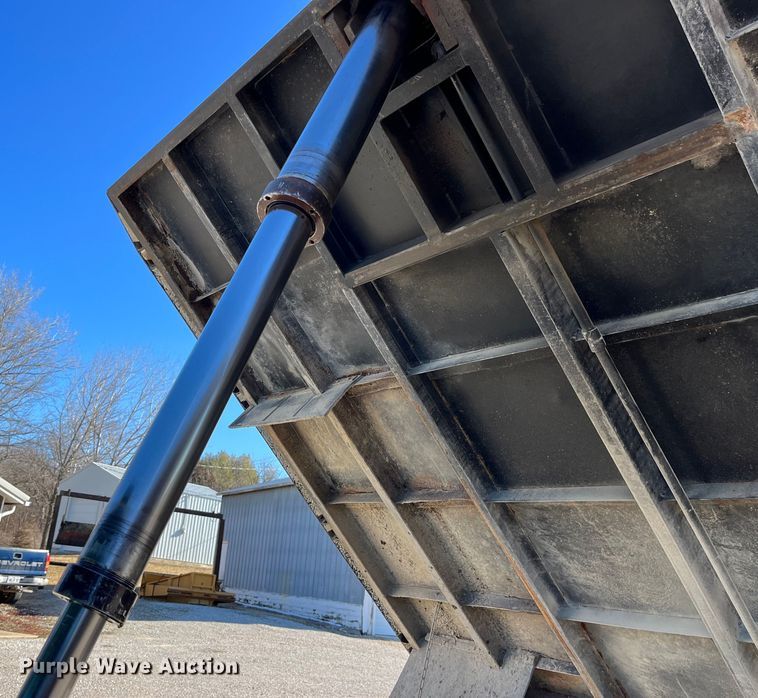 image for item MW9497 1999 Chevrolet C3500  dump flatbed pickup truck