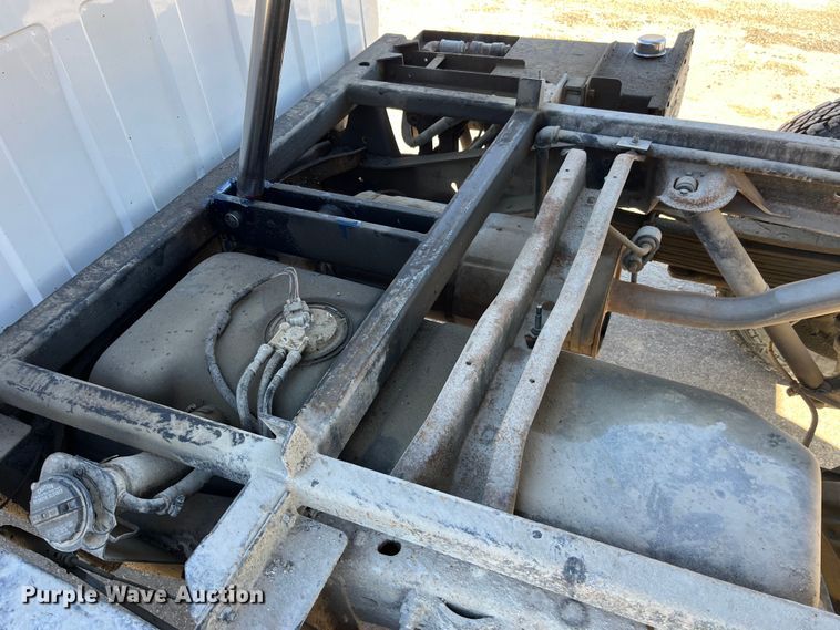 image for item MW9497 1999 Chevrolet C3500  dump flatbed pickup truck