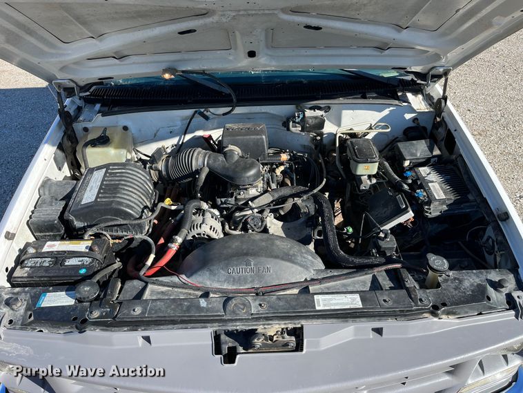 image for item MW9497 1999 Chevrolet C3500  dump flatbed pickup truck