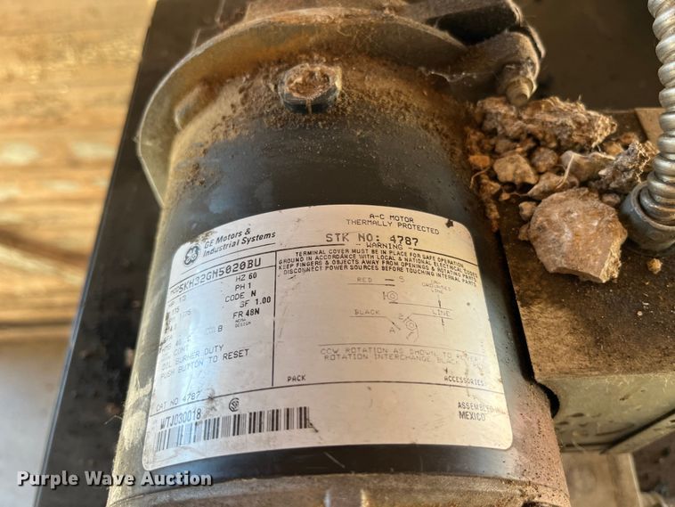 image for item MW9498 Shenandoah 175  waste oil heater