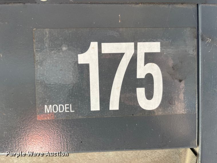 image for item MW9498 Shenandoah 175  waste oil heater