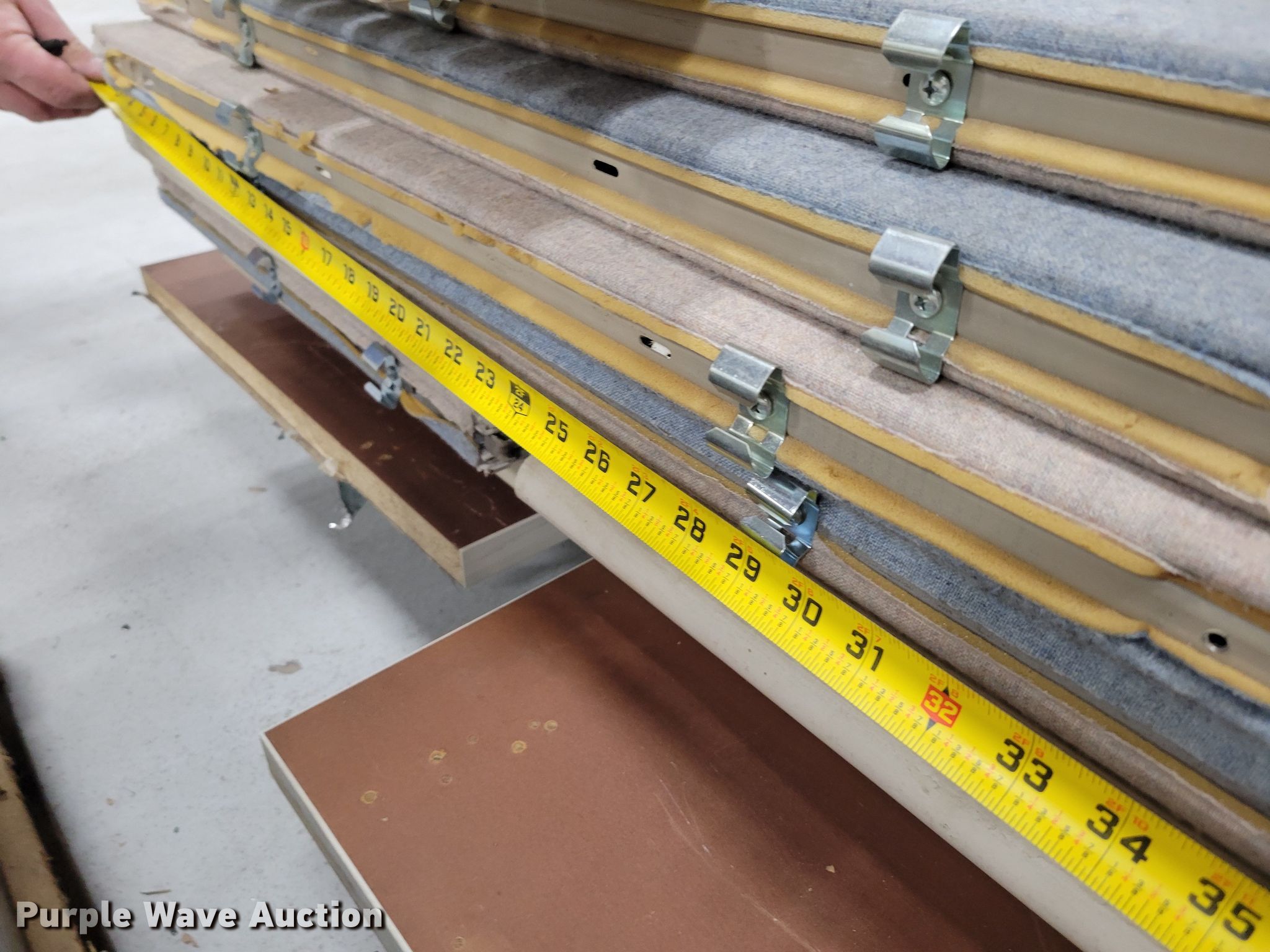 Approximately 10 office partitions in Lincoln, NE Item LY9963 sold