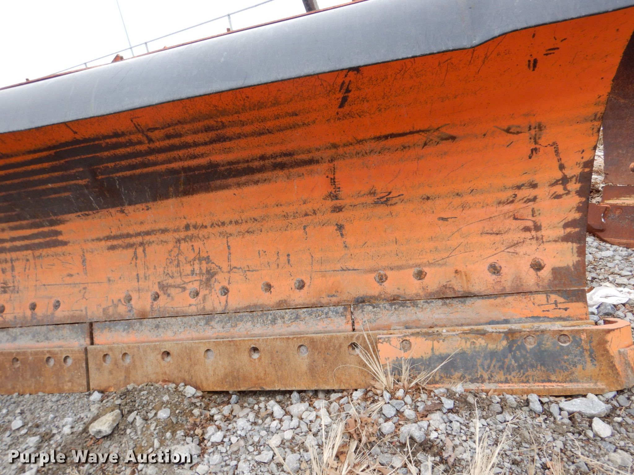 120" W snow plow in Lincoln, NE Item LY9974 sold Purple Wave
