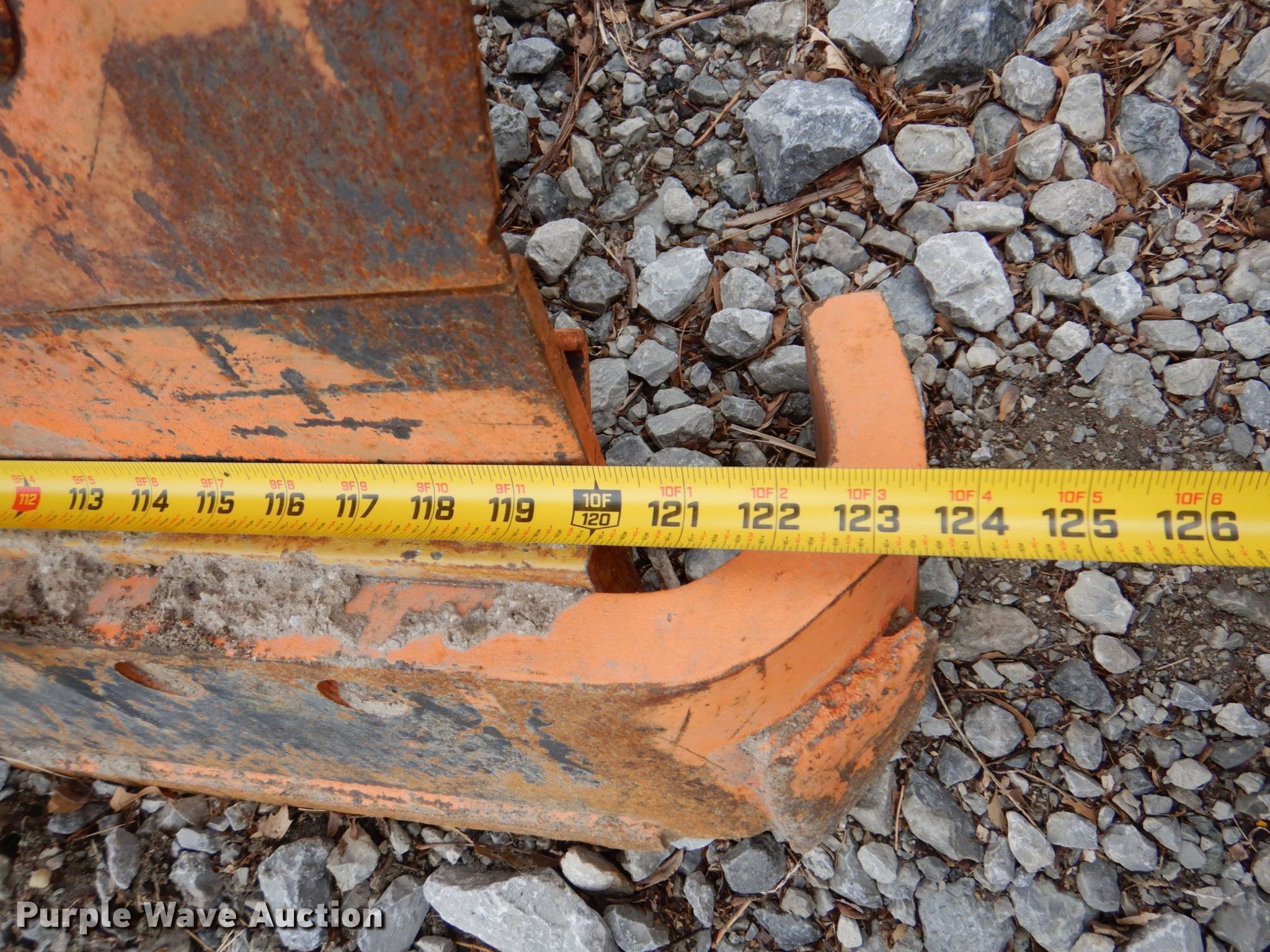 120" W snow plow in Lincoln, NE Item LY9974 sold Purple Wave