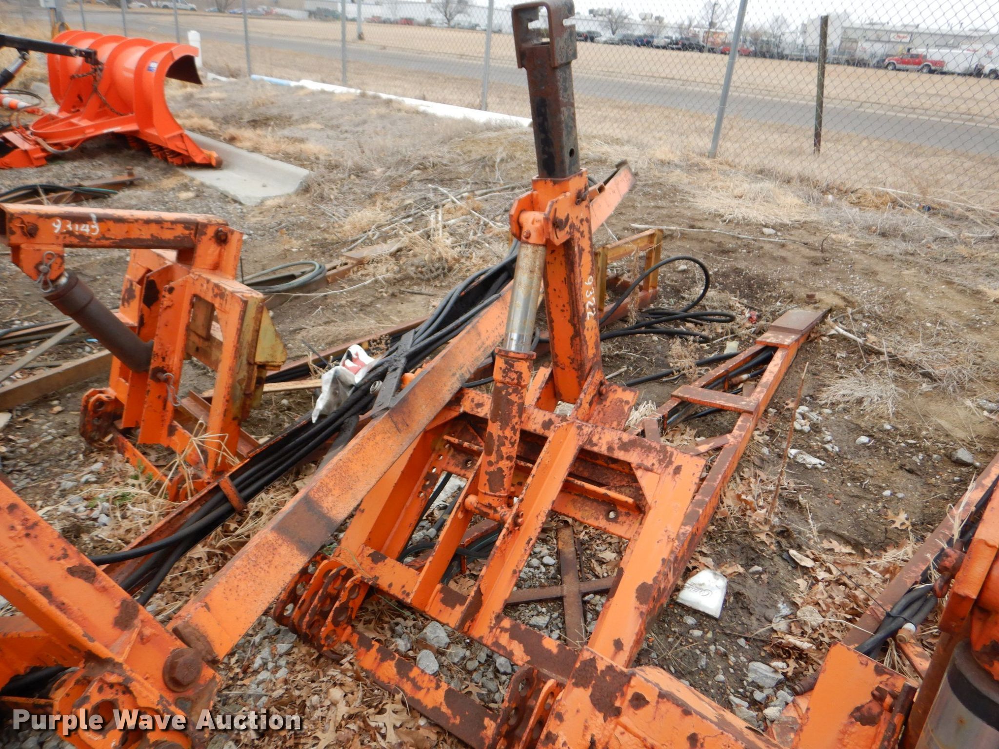 120" W snow plow in Lincoln, NE Item LY9974 sold Purple Wave