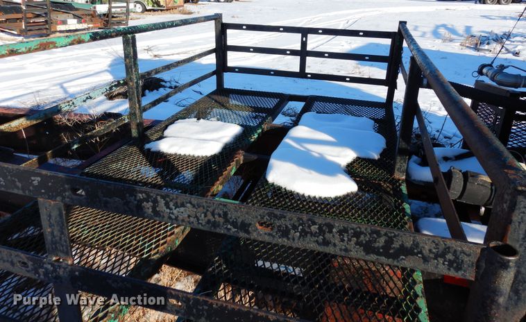 image for item DF8307 1982 Kayln  fertilizer delivery trailer