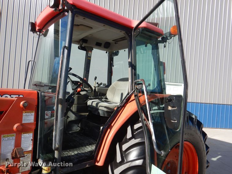 image for item DK5142 Kubota M9000  MFWD tractor