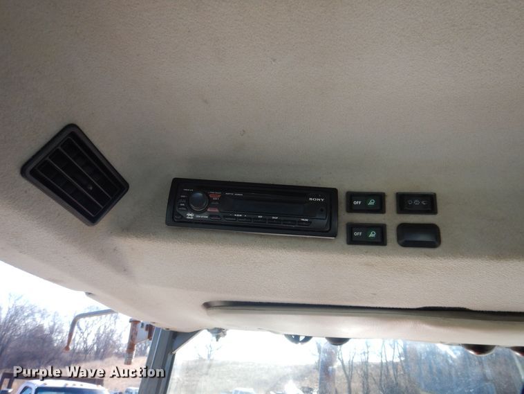 image for item DK5142 Kubota M9000  MFWD tractor