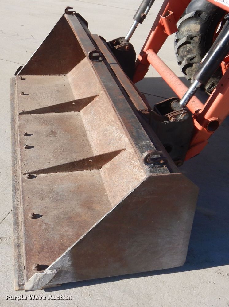 image for item DK5142 Kubota M9000  MFWD tractor