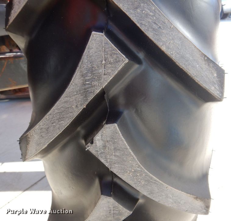 image for item DK5142 Kubota M9000  MFWD tractor